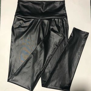 Women’s Stretch High-Rise Leggings 🌹